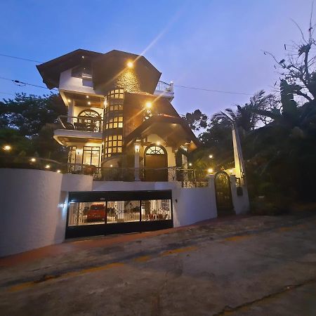 El Castillo Bed And Breakfast Angono Екстериор снимка
