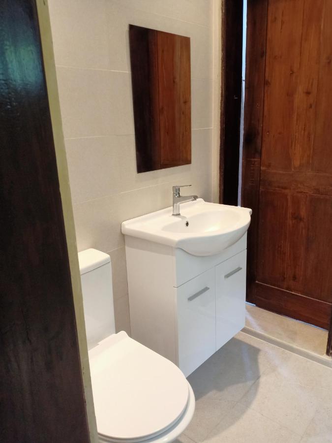 El Castillo Bed And Breakfast Angono Екстериор снимка