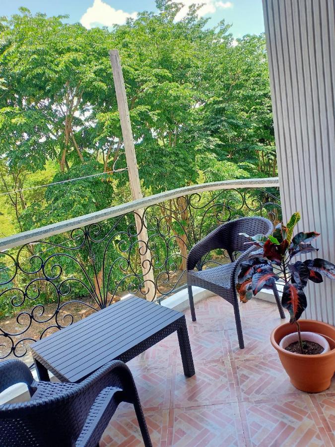 El Castillo Bed And Breakfast Angono Екстериор снимка