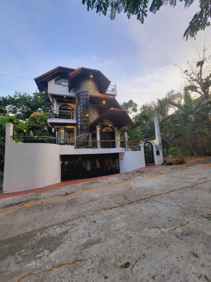 El Castillo Bed And Breakfast Angono Екстериор снимка