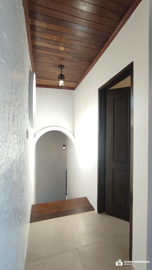El Castillo Bed And Breakfast Angono Екстериор снимка