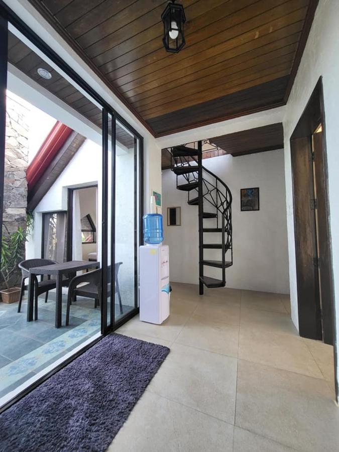 El Castillo Bed And Breakfast Angono Екстериор снимка