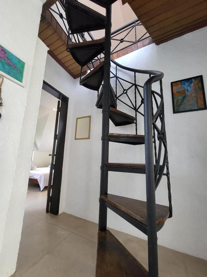 El Castillo Bed And Breakfast Angono Екстериор снимка